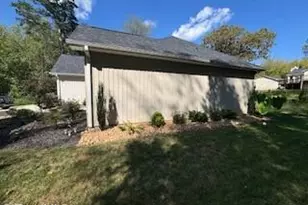 110 N Pineland Ave, Jonesville, NC 28642 - Photo 41