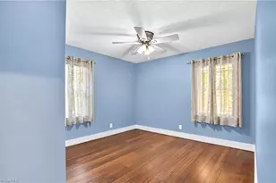 3440 Edgefield Rd, Greensboro, NC 27409 - Photo 31