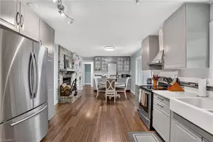 3440 Edgefield Rd, Greensboro, NC 27409 - Photo 3