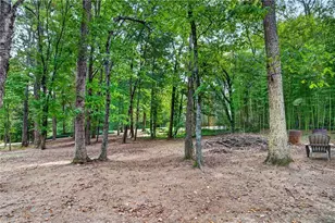 3440 Edgefield Rd, Greensboro, NC 27409 - Photo 15