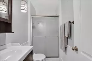 3440 Edgefield Rd, Greensboro, NC 27409 - Photo 23