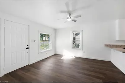 727 Trotter Street, Thomasville, NC 27360 - Photo 9