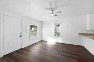 727 Trotter St, Thomasville, NC 27360 - Photo 9