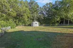 727 Trotter St, Thomasville, NC 27360 - Photo 31