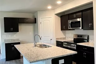 400 Oakwood Cir, Lexington, NC 27295 - Photo 5