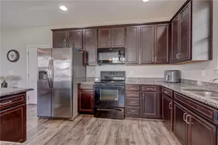 4045 Dunkirk Dr, Burlington, NC 27215 - Photo 11