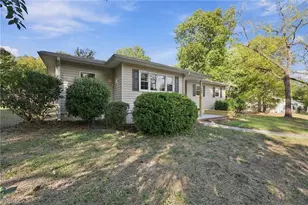 1400 Oak St, Greensboro, NC 27403 - Photo 31