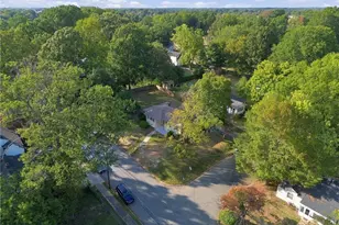 1400 Oak St, Greensboro, NC 27403 - Photo 31