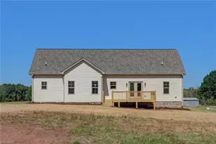 180 Mayo River Meadows Dr, Stoneville, NC 27048 - Photo 39