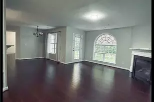 4325 Cedarcroft Ct, Greensboro, NC 27409 - Photo 7