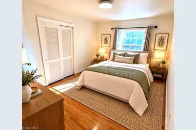 605 Woodvale Drive, Greensboro, NC 27410 - Photo 9