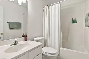 3339 Cherrybrook Dr, Jamestown, NC 27282 - Photo 5