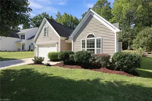 3339 Cherrybrook Dr, Jamestown, NC 27282 - Photo 3