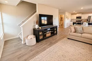 722 Hickory Point Dr, Lexington, NC 27292 - Photo 9