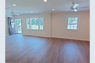 261 Dudley Avenue, Mount Airy, NC 27030 - Photo 21