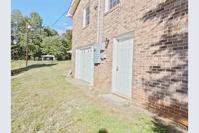 261 Dudley Avenue, Mount Airy, NC 27030 - Photo 7