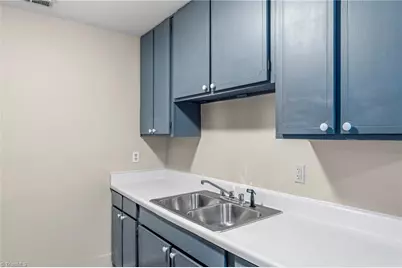3005 Kilkenny Avenue, Greensboro, NC 27406 - Photo 19