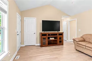 14 Brandy Wine Dr, Thomasville, NC 27360 - Photo 3