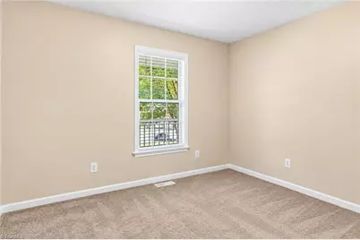 14 Brandy Wine Drive, Thomasville, NC 27360 - Photo 11