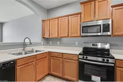 45 Ledgerstone Lane, Greensboro, NC 27407 - Photo 15