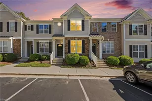 45 Ledgerstone Ln, Greensboro, NC 27407 - Photo 5