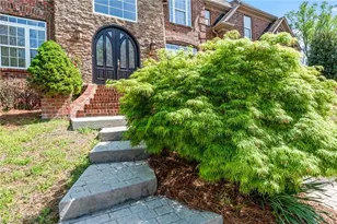 1391 Somerset Cove Dr, Winston-Salem, NC 27103 - Photo 3