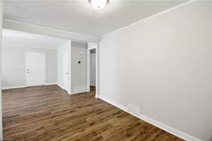 202 E 4th St, Lexington, NC 27292 - Photo 7