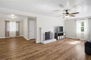 202 E 4th St, Lexington, NC 27292 - Photo 3
