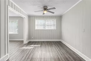219 Matt Pl, Greensboro, NC 27405 - Photo 13