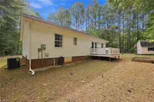 5822 Mill Pointe Ln, Efland, NC 27243 - Photo 39