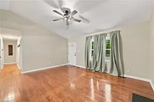 5822 Mill Pointe Ln, Efland, NC 27243 - Photo 15