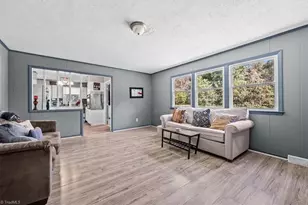 2507 Dumfries Rd, Greensboro, NC 27407 - Photo 5