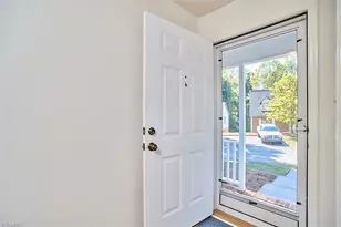 613 Lantern Ridge Dr, Winston-Salem, NC 27104 - Photo 7