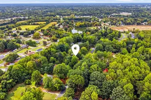 856 Lakeview Dr, Thomasville, NC 27360 - Photo 37