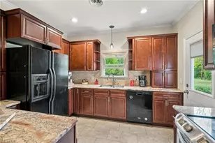 923 Bales Chapel Rd, Jamestown, NC 27282 - Photo 11