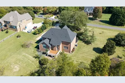 7507 Lashley Court, Greensboro, NC 27455 - Photo 35