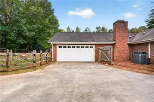 813 Campbell Glen Ln, Winston-Salem, NC 27103 - Photo 47
