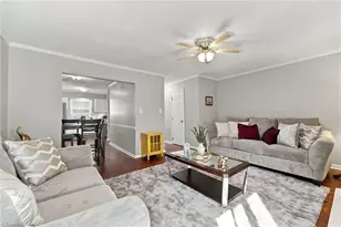 1175 Glendale Dr, Greensboro, NC 27406 - Photo 7
