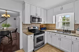 610 Ashland Dr, Greensboro, NC 27403 - Photo 7
