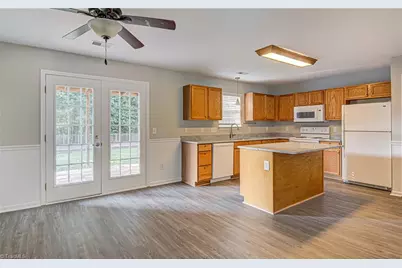 5902 River Glen Drive, Greensboro, NC 27455 - Photo 11