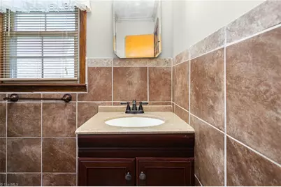 126 Andrews Avenue, Graham, NC 27253 - Photo 17