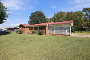 741 Kennedy Rd, Thomasville, NC 27360 - Photo 23