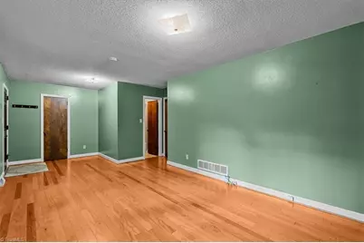 309 Fairidge Drive, Jamestown, NC 27282 - Photo 25