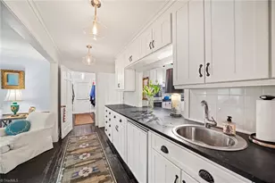 1010 Kenleigh Cir, Winston-Salem, NC 27106 - Photo 17