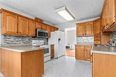 21 Front Street, Sparta, NC 28675 - Photo 11