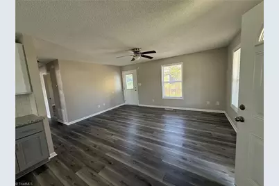 211 Foy Avenue, Lexington, NC 27292 - Photo 11