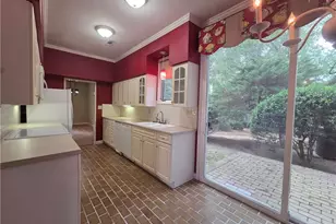 203 Forest View Ct, Winston-Salem, NC 27104 - Photo 13