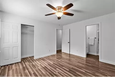 2607 New Garden Road E, Greensboro, NC 27455 - Photo 17