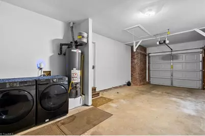 2607 New Garden Road E, Greensboro, NC 27455 - Photo 25