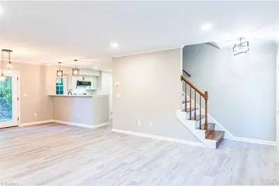 3 Ivyglen Court, Greensboro, NC 27406 - Photo 9